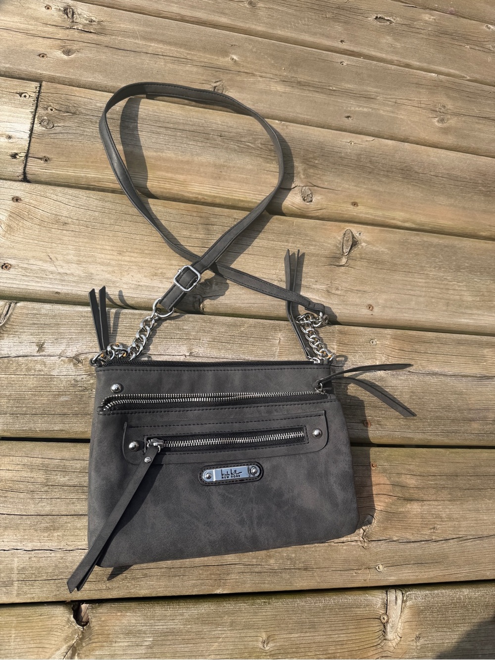 Nicole Miller New York Gray Crossbody Bag Multi Zip Pockets Chain Strap Purse